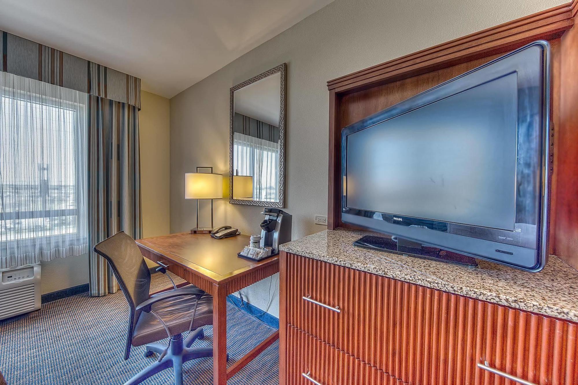 Holiday Inn - Gulfport-Airport By Ihg Dış mekan fotoğraf